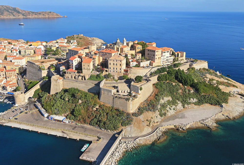 Du lịch Pháp: Ghé thăm đảo Corse yên bình và xinh đẹp